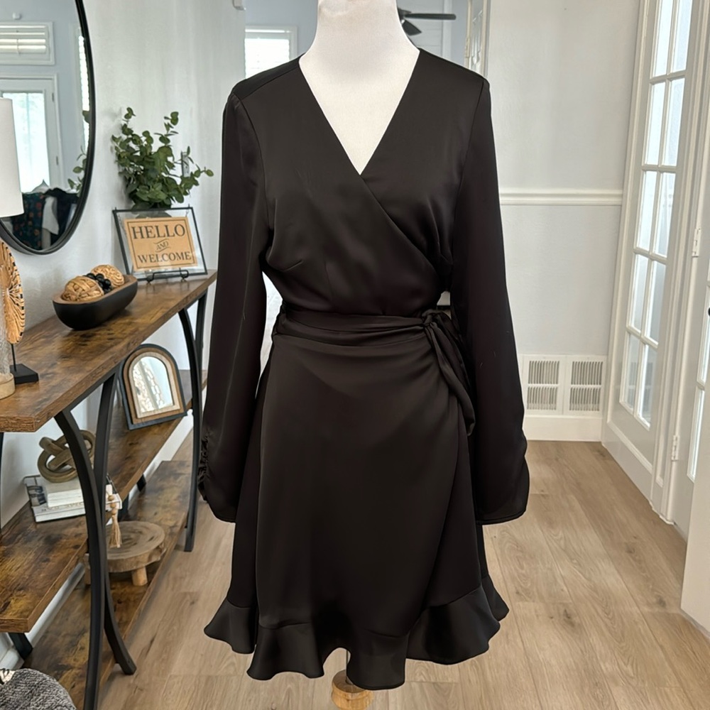 NWT Gianni Bini black wrap dress with ruffle detail Size Medium